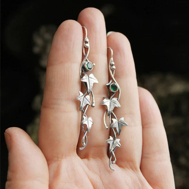 Antique Leaf Elf Earrings | White Gold 16k - Image 4