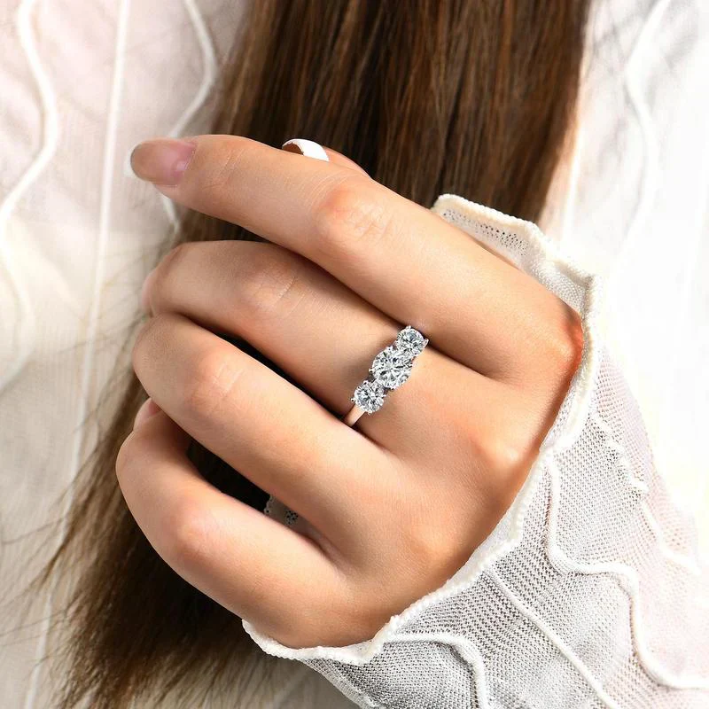 Clare Triple Stone Ring | White gold 16k - Image 3
