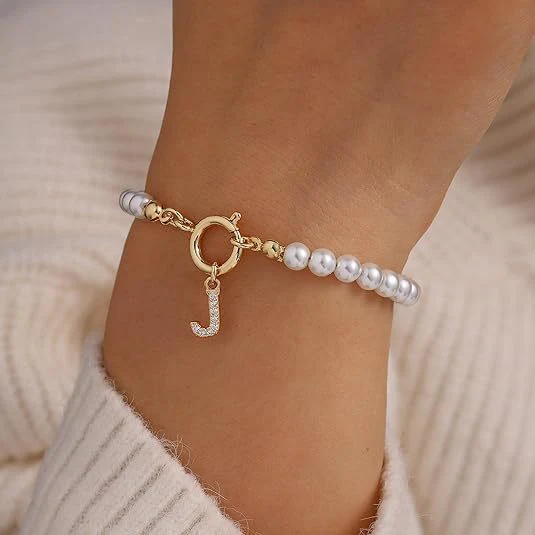 Auden Clé Letter Bracelet | Gold 14k - Image 2